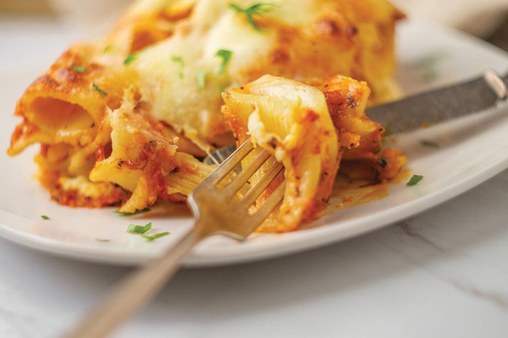 Baked ziti pasta with vegetables